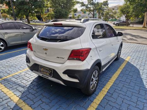 CHEVROLET Onix Sedan , Foto 2