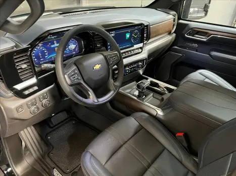 CHEVROLET Silverado 5.3 V8 1500 HIGH COUNTRY CABINE DUPLA 4X4 AUTOMTICO, Foto 14