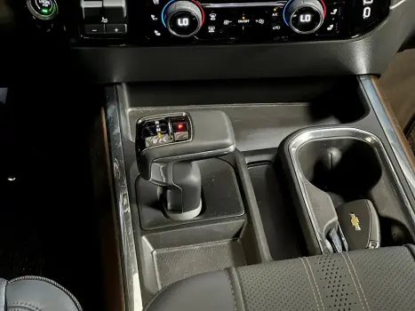CHEVROLET Silverado 5.3 V8 1500 HIGH COUNTRY CABINE DUPLA 4X4 AUTOMTICO, Foto 16