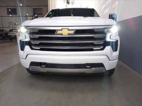 CHEVROLET Silverado 5.3 V8 1500 HIGH COUNTRY CABINE DUPLA 4X4 AUTOMTICO, Foto 4