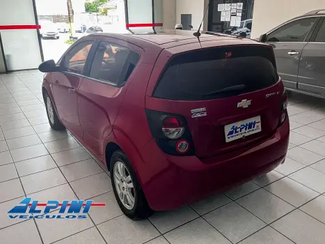 CHEVROLET Sonic Hatch , Foto 4