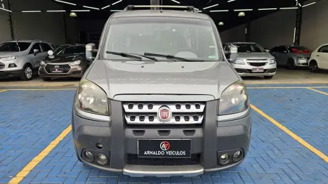 FIAT Doblo 1.8 16V 4P FLEX ADVENTURE 6 LUGARES, Foto 3