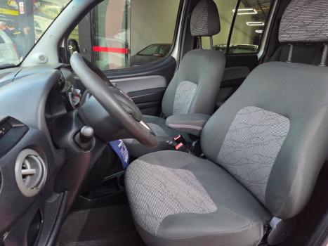 FIAT Doblo 1.8 16V 4P FLEX ESSENCE 7 LUGARES, Foto 8