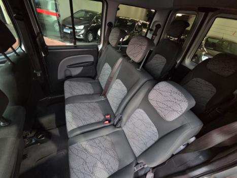 FIAT Doblo 1.8 16V 4P FLEX ESSENCE 7 LUGARES, Foto 12