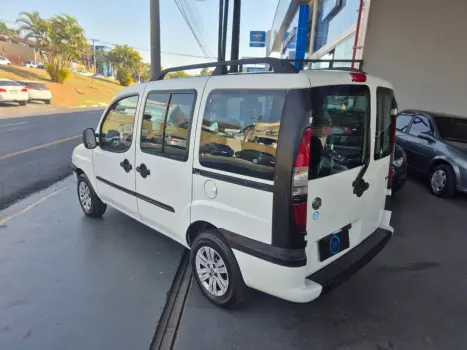 FIAT Doblo 1.8 4P ELX FLEX 7 LUGARES, Foto 6