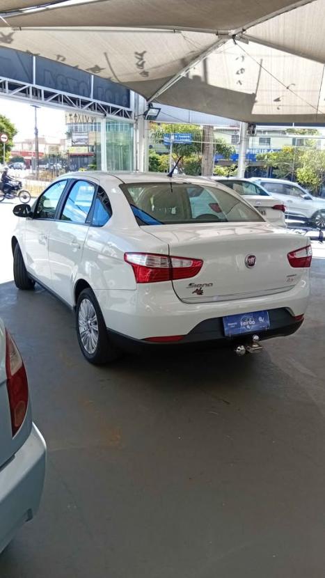 FIAT Grand Siena 1.6 16V 4P ESSENCE FLEX, Foto 11
