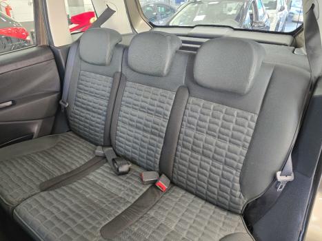 FIAT Idea 1.8 16V 4P FLEX ADVENTURE DUALOGIC AUTOMATIZADO, Foto 16