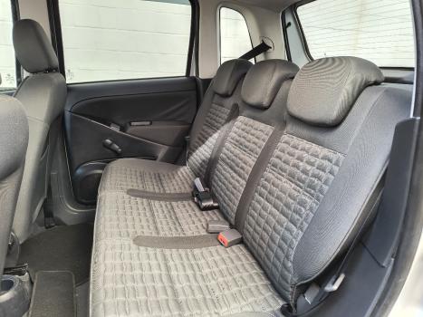 FIAT Idea 1.8 16V 4P FLEX ADVENTURE DUALOGIC AUTOMATIZADO, Foto 14
