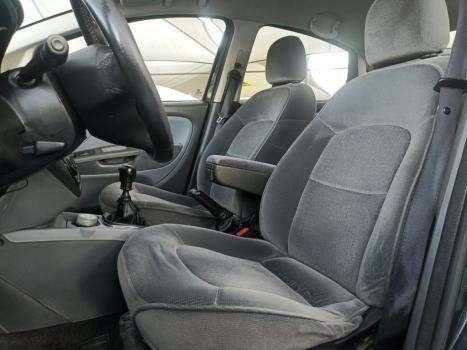FIAT Linea 1.8 16V 4P FLEX ESSENCE, Foto 6