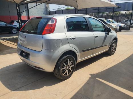 FIAT Punto 1.4 FLEX 4P, Foto 3