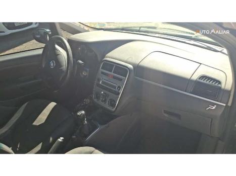 FIAT Punto 1.4 FLEX 4P, Foto 4