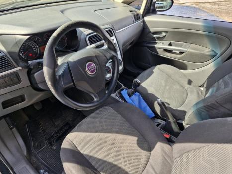 FIAT Punto 1.4 FLEX 4P, Foto 3