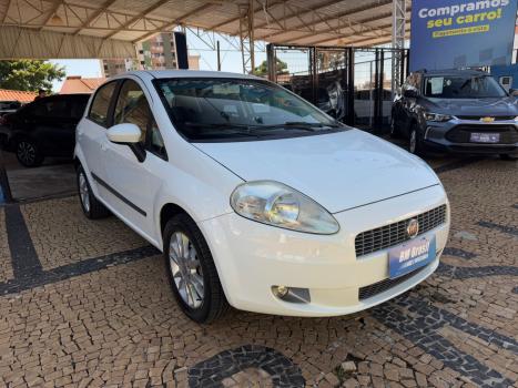 FIAT Punto 1.6 16V 4P ESSENCE FLEX, Foto 2