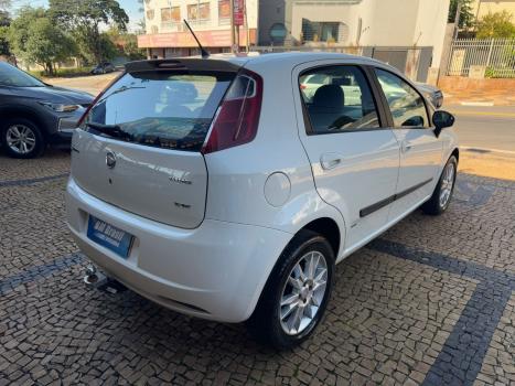 FIAT Punto 1.6 16V 4P ESSENCE FLEX, Foto 3