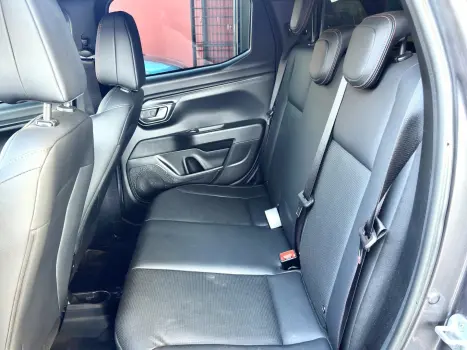 FIAT Strada 1.0 12V TURBO 200 FLEX ULTRA CABINE DUPLA AUTOMTICO CVT, Foto 9