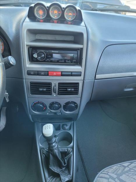 FIAT Strada 1.8 ADVENTURE CABINE ESTENDIDA, Foto 2