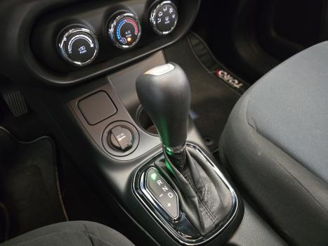 FIAT Toro 1.8 16V 4P ENDURANCE AUTOMTICO, Foto 9