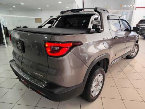 FIAT Toro 1.8 16V 4P ENDURANCE AUTOMTICO, Foto 2