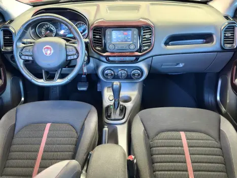 FIAT Toro 2.4 16V 4P FLEX FREEDOM ROAD AUTOMTICO, Foto 8