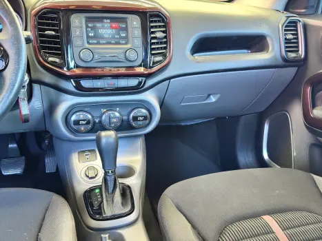 FIAT Toro 2.4 16V 4P FLEX FREEDOM ROAD AUTOMTICO, Foto 13
