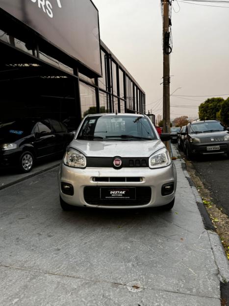 FIAT Uno 1.0 4P FLEX EVO VIVACE CELEBRATION, Foto 3