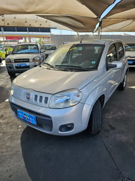 FIAT Uno 1.0 4P FLEX EVO VIVACE CELEBRATION, Foto 1