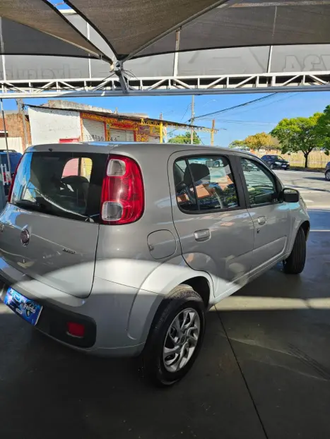 FIAT Uno 1.0 4P FLEX EVO VIVACE CELEBRATION, Foto 2
