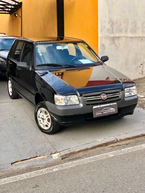 FIAT Uno 1.0 4P MILLE CELEBRATION, Foto 2