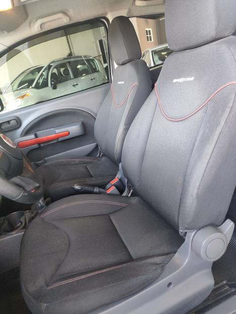FIAT Uno 1.4 FLEX SPORTING, Foto 7