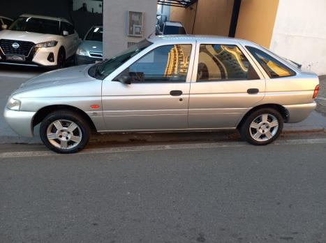 FORD Escort 1.8 16V 4P GL, Foto 2