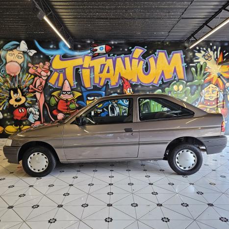 FORD Escort 1.8 16V 4P GL, Foto 6