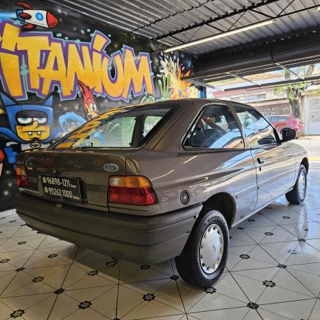 FORD Escort 1.8 16V 4P GL, Foto 7