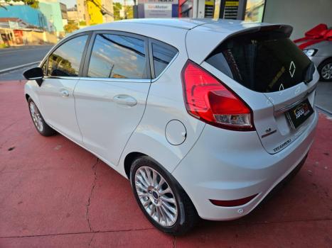 FORD Fiesta Hatch 1.6 4P FLEX TITANIUM POWERSHIFT AUTOMTICO, Foto 2