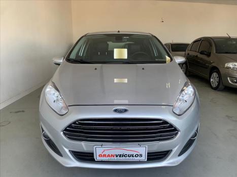 FORD Fiesta Hatch 1.6 16V 4P FLEX TITANIUM POWERSHIFT AUTOMTICO, Foto 2