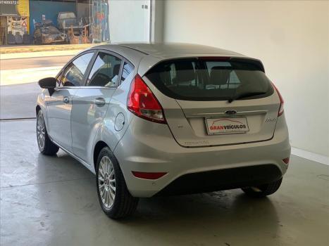 FORD Fiesta Hatch 1.6 16V 4P FLEX TITANIUM POWERSHIFT AUTOMTICO, Foto 5