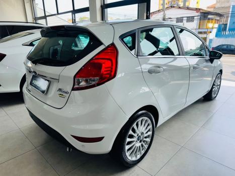 FORD Fiesta Hatch 1.6 16V 4P FLEX TITANIUM PLUS POWERSHIFT AUTOMTICO, Foto 5