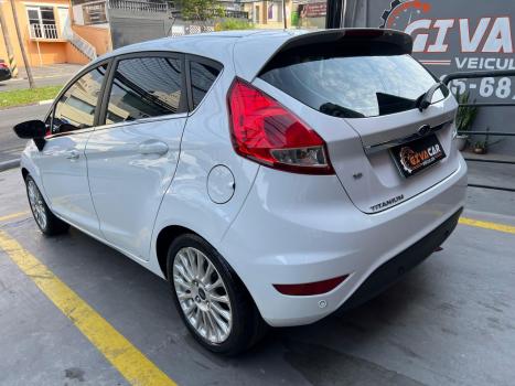 FORD Fiesta Hatch 1.6 16V 4P FLEX TITANIUM POWERSHIFT AUTOMTICO, Foto 4