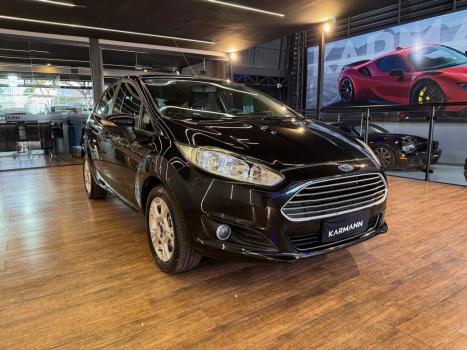 FORD Fiesta Hatch 1.0 12V 4P TITANIUM PLUS ECOBOOST TURBO POWERSHIFT AUTOMTICO, Foto 3