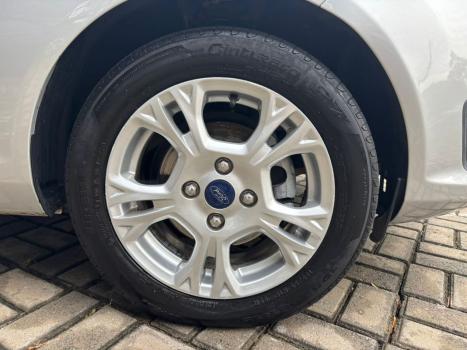 FORD Fiesta Hatch 1.6 16V 4P SEL FLEX, Foto 9