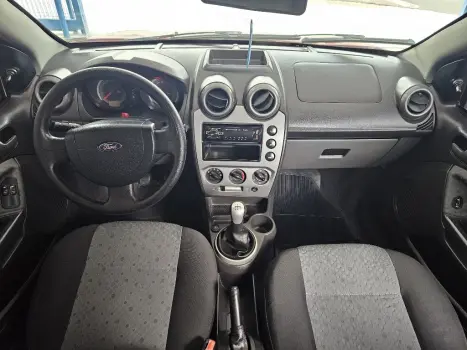 FORD Fiesta Hatch 1.6, Foto 8