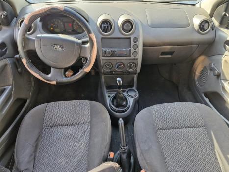 FORD Fiesta Hatch 1.6 4P FLEX, Foto 3