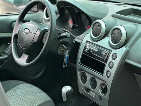 FORD Fiesta Hatch 1.6 4P, Foto 5