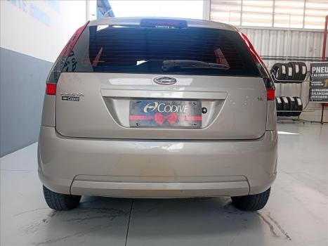 FORD Fiesta Hatch 1.6 4P ROCAM FLEX, Foto 2