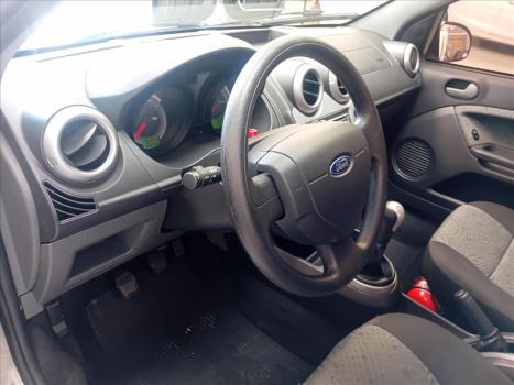FORD Fiesta Hatch 1.6 4P ROCAM FLEX, Foto 8