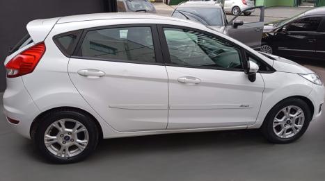 FORD Fiesta Hatch 1.6 16V 4P FLEX SE POWERSHIFT AUTOMTICO, Foto 4