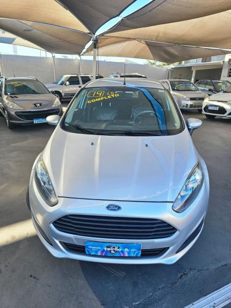FORD Fiesta Hatch 1.5 16V 4P S FLEX, Foto 2