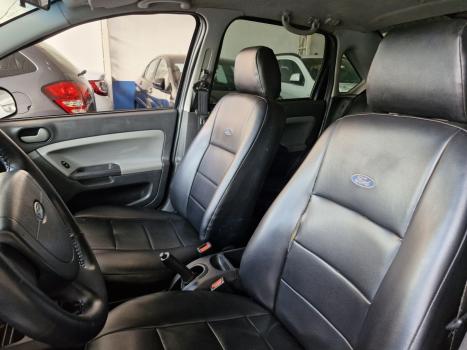 FORD Fiesta Hatch 1.6 CLASS, Foto 8