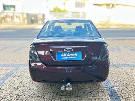 FORD Fiesta Sedan 1.6 4P ROCAM FLEX, Foto 5