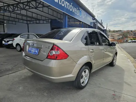 FORD Fiesta Sedan 1.6 4P FLEX, Foto 6