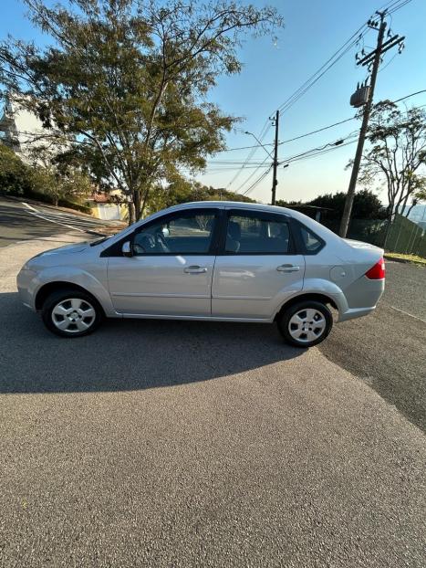 FORD Fiesta Sedan 1.6 4P FLEX, Foto 3